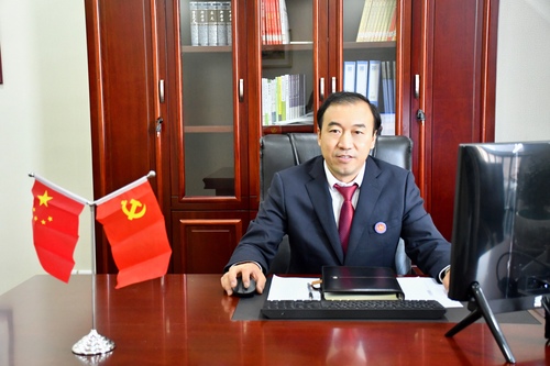 党总支书记,副校长:胡光华